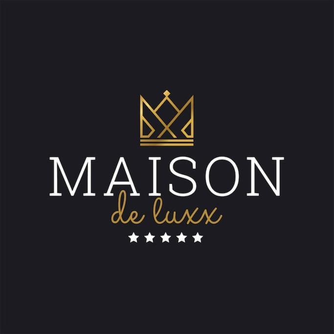 Maison De Luxx , A11 City Center Larissa Exterior foto